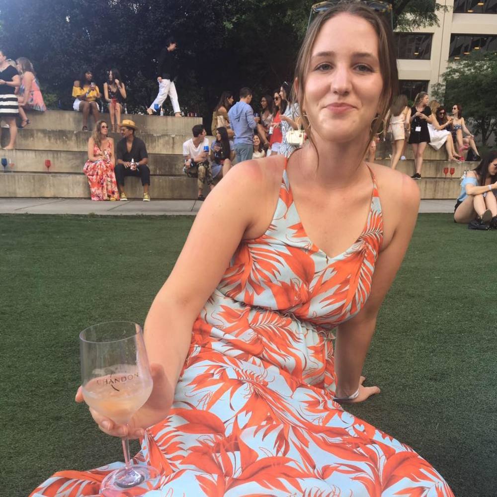 Meet your Posher, Claire